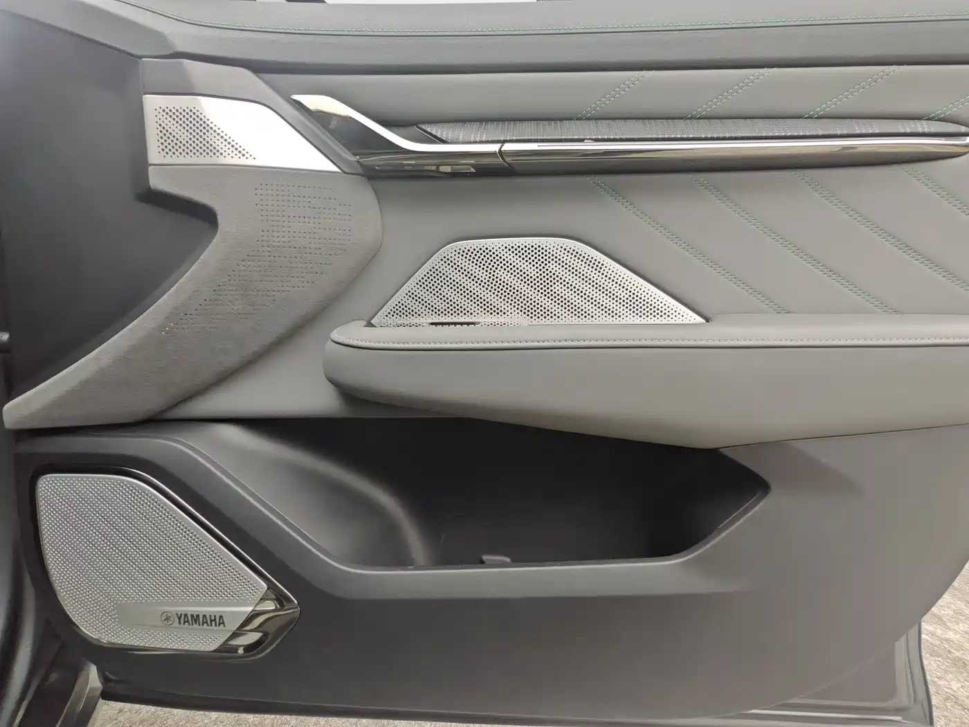 ZEEKR EXTREME KRYPTON 001