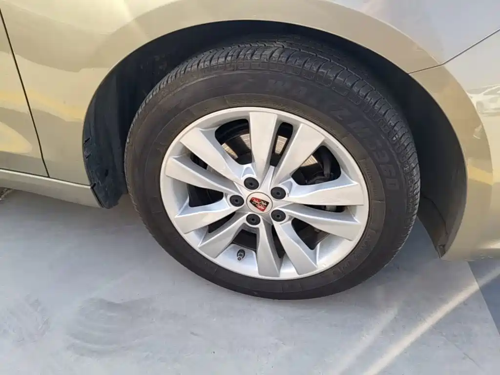 Roewe 360 2016 2015 1.5L Automatic Luxury