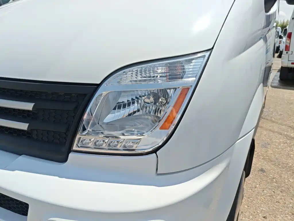 Photo 24 - SAIC Maxus Xintu V80