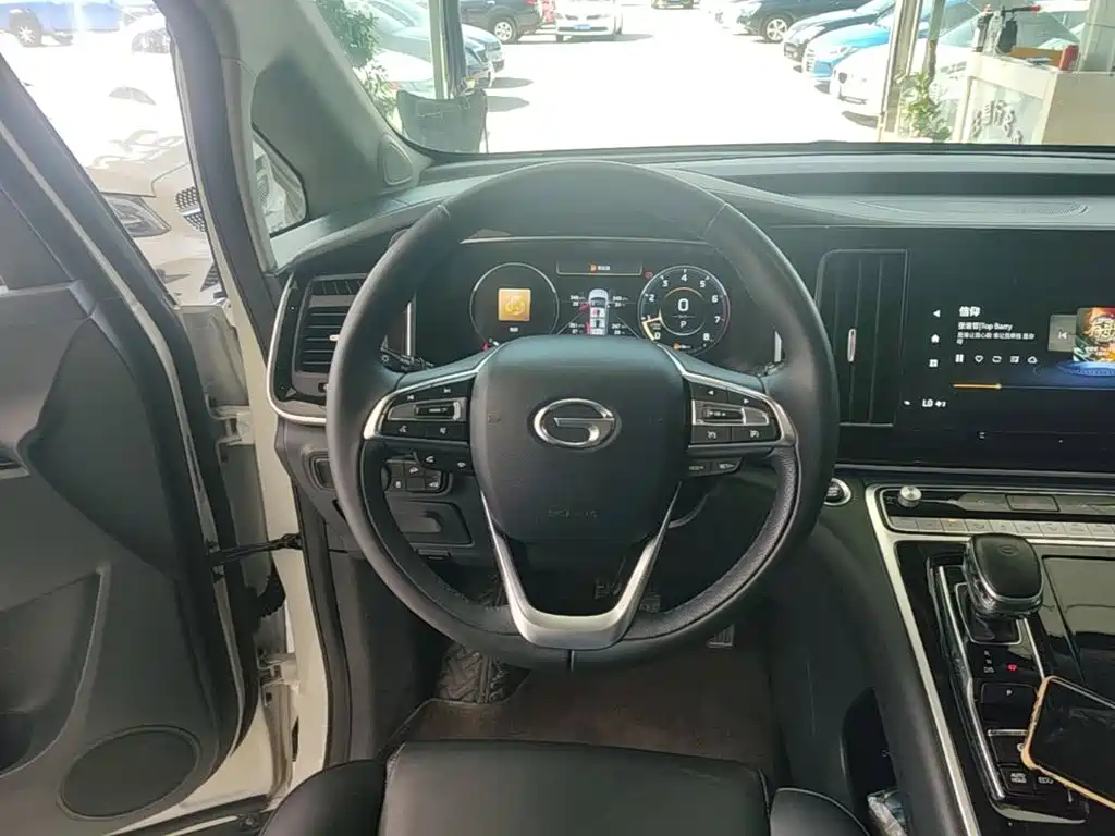 Фото 11 - GAC Trumpchi M8