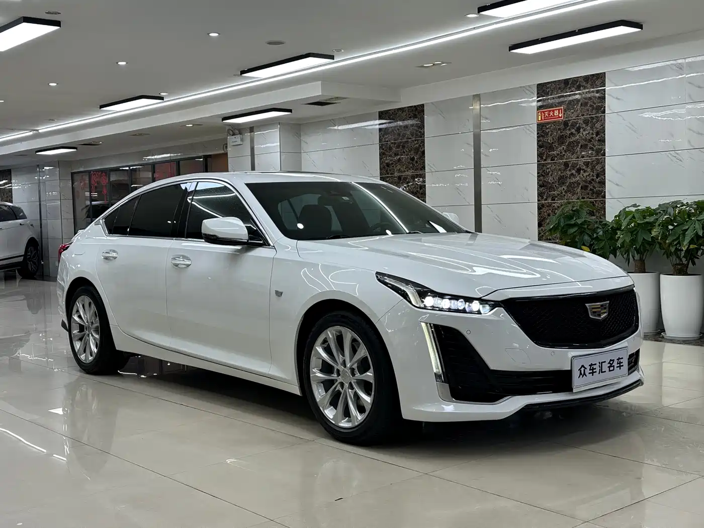CADILLAC CT5