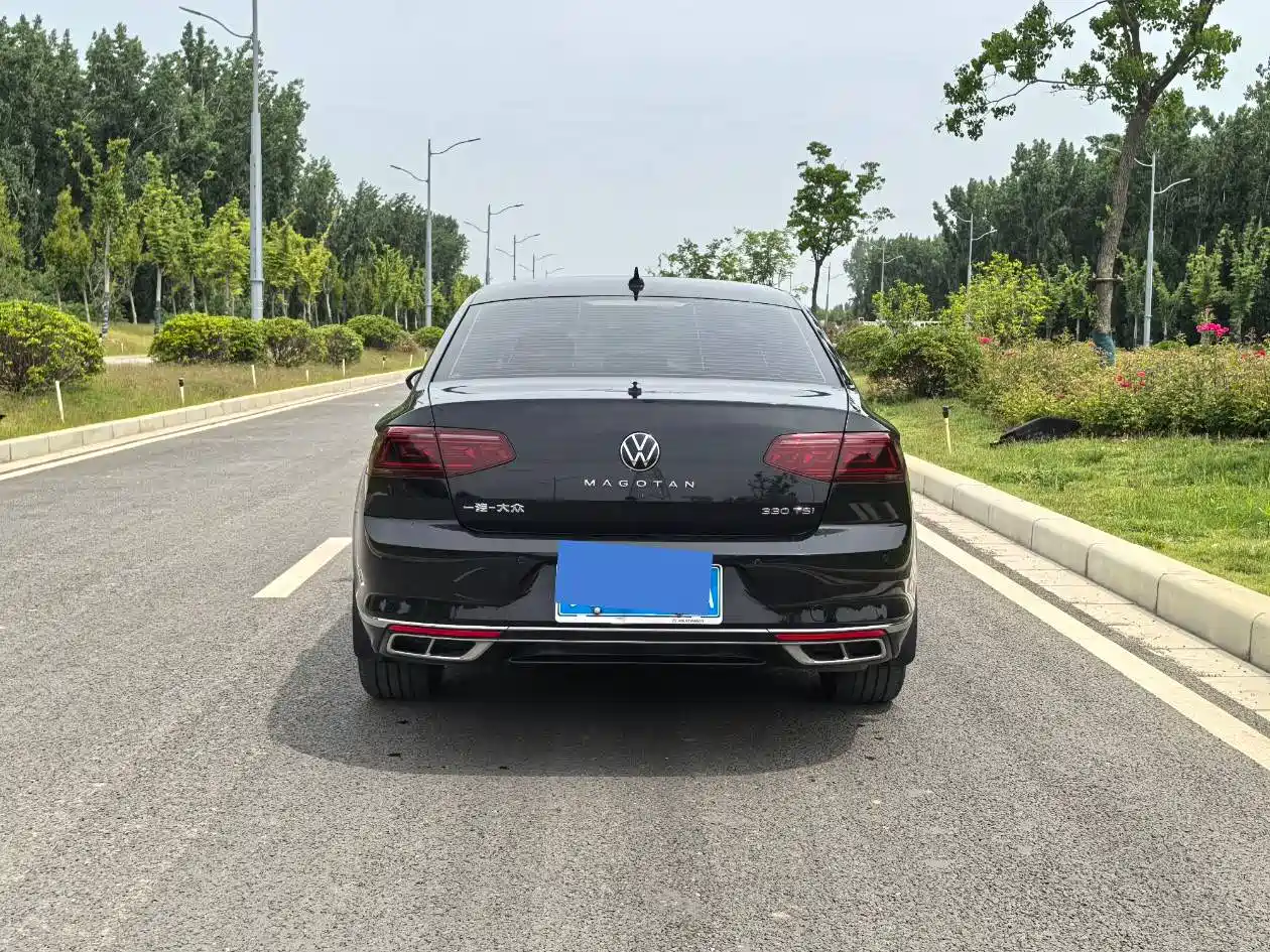 Volkswagen Magotan 2023 Model 2 Million Commemorative Edition 330TSI DSG Luxury фото 8