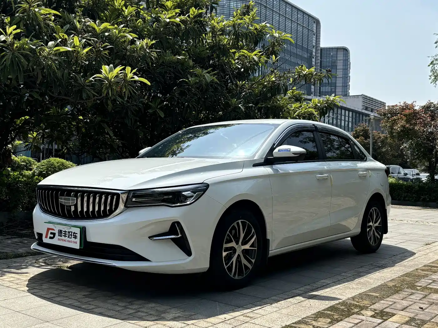 GEELY AUTOMOBILE EMGRAND 2025