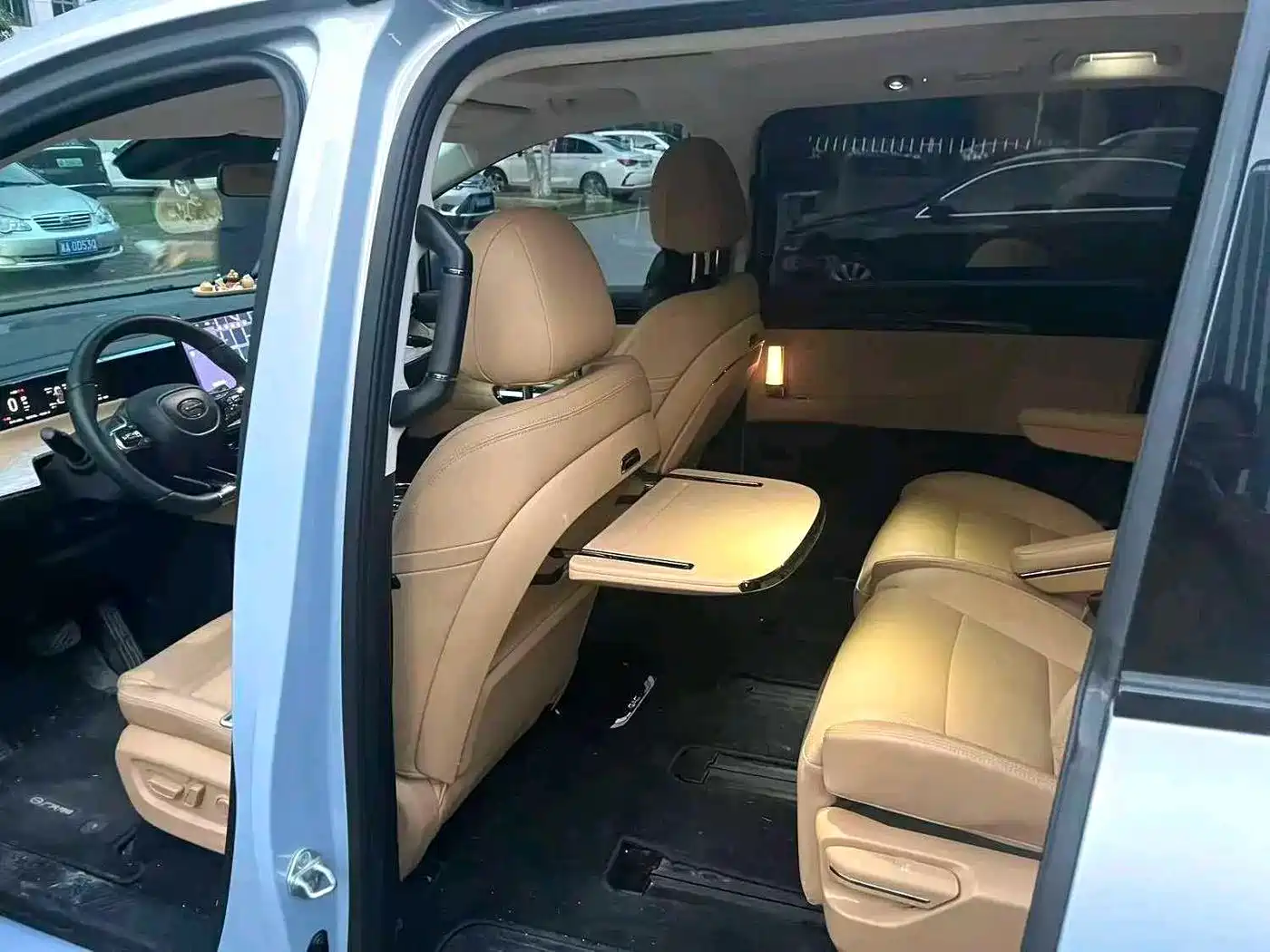 GAC Trumpchi Trumpchi E8 NEV 2025 2024 Model 150km MAX+