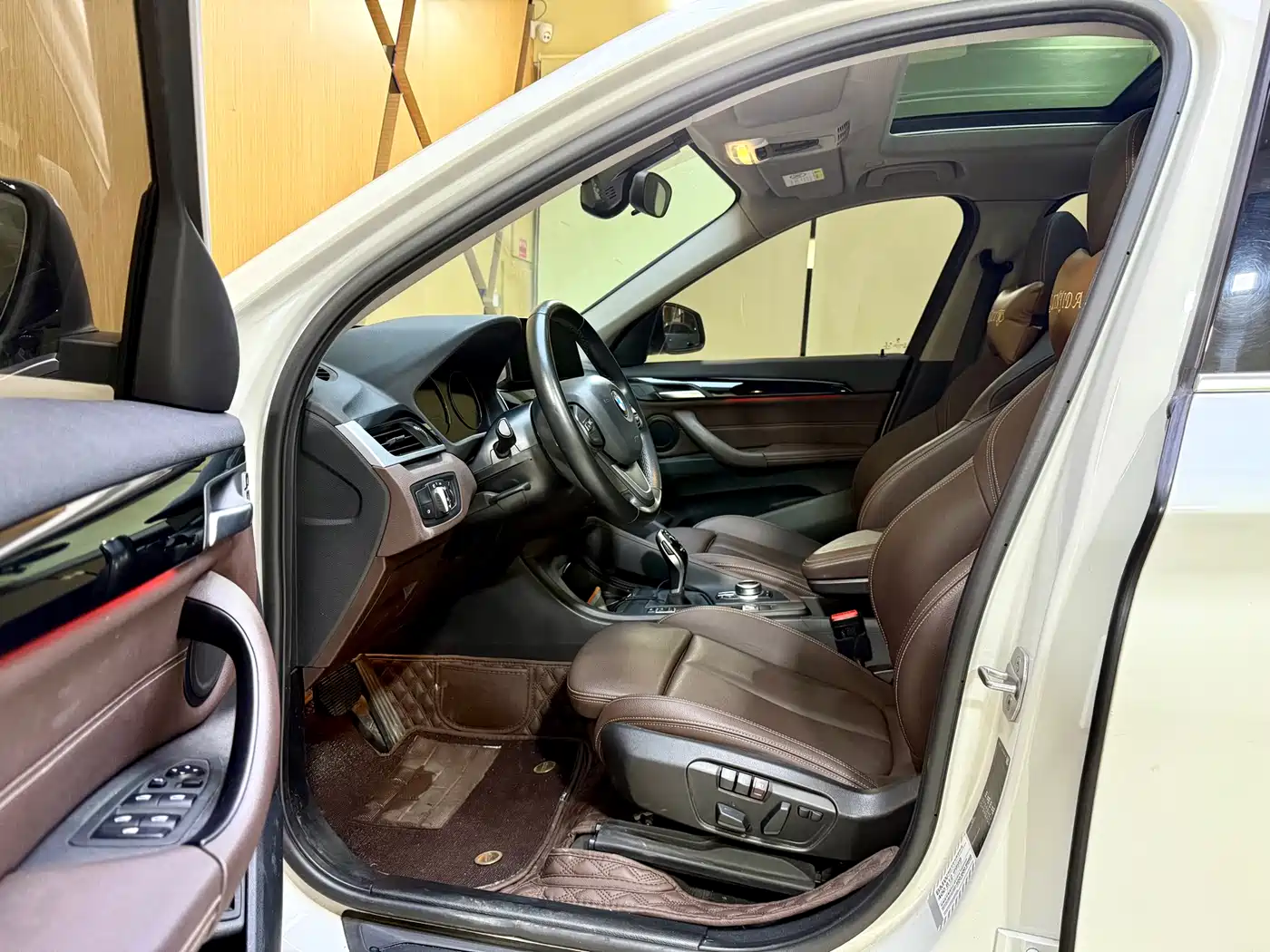 BMW X1 2020 sDrive25Li Leading Model фото 4