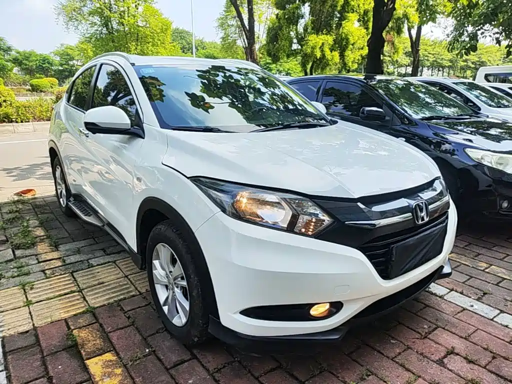 Honda Vezel 2016 2015 1.8L CVT FWD Elite