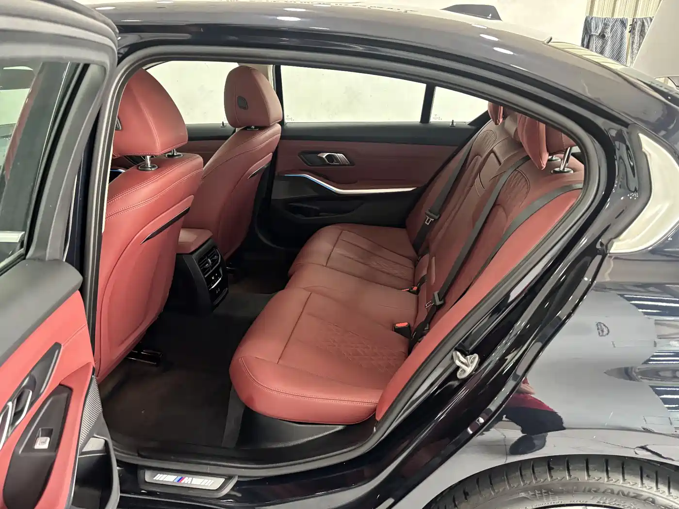 BMW 3 Series 2025 325Li M Sport Package фото 22