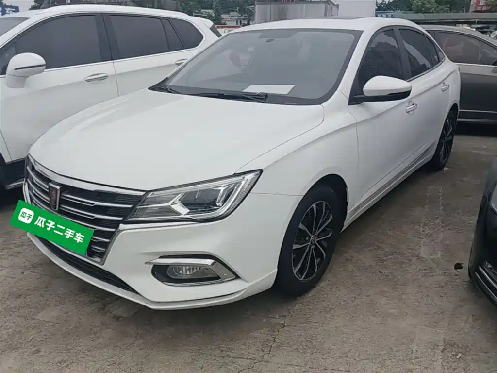 Roewe i5 2020 1.5L Manual 4G Connected Premium Flagship Edition