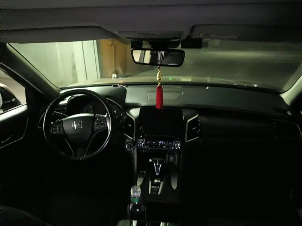 صورة 11 - Honda Avancier