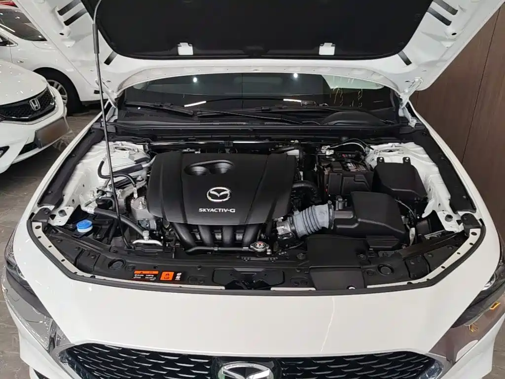 Mazda Mazda3 Axela 2025 2023 2.0L Auto Zhixuan