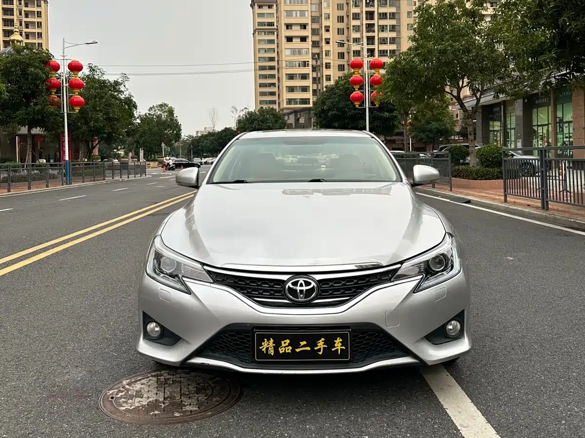 Toyota Reiz 2013 2.5V Premium Edition фото 2