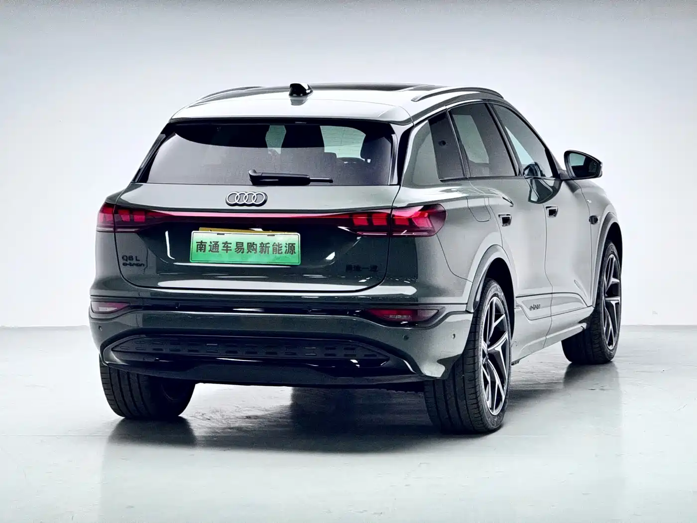 Audi Q6L e-tron 2025 Model Pioneer Edition фото 16