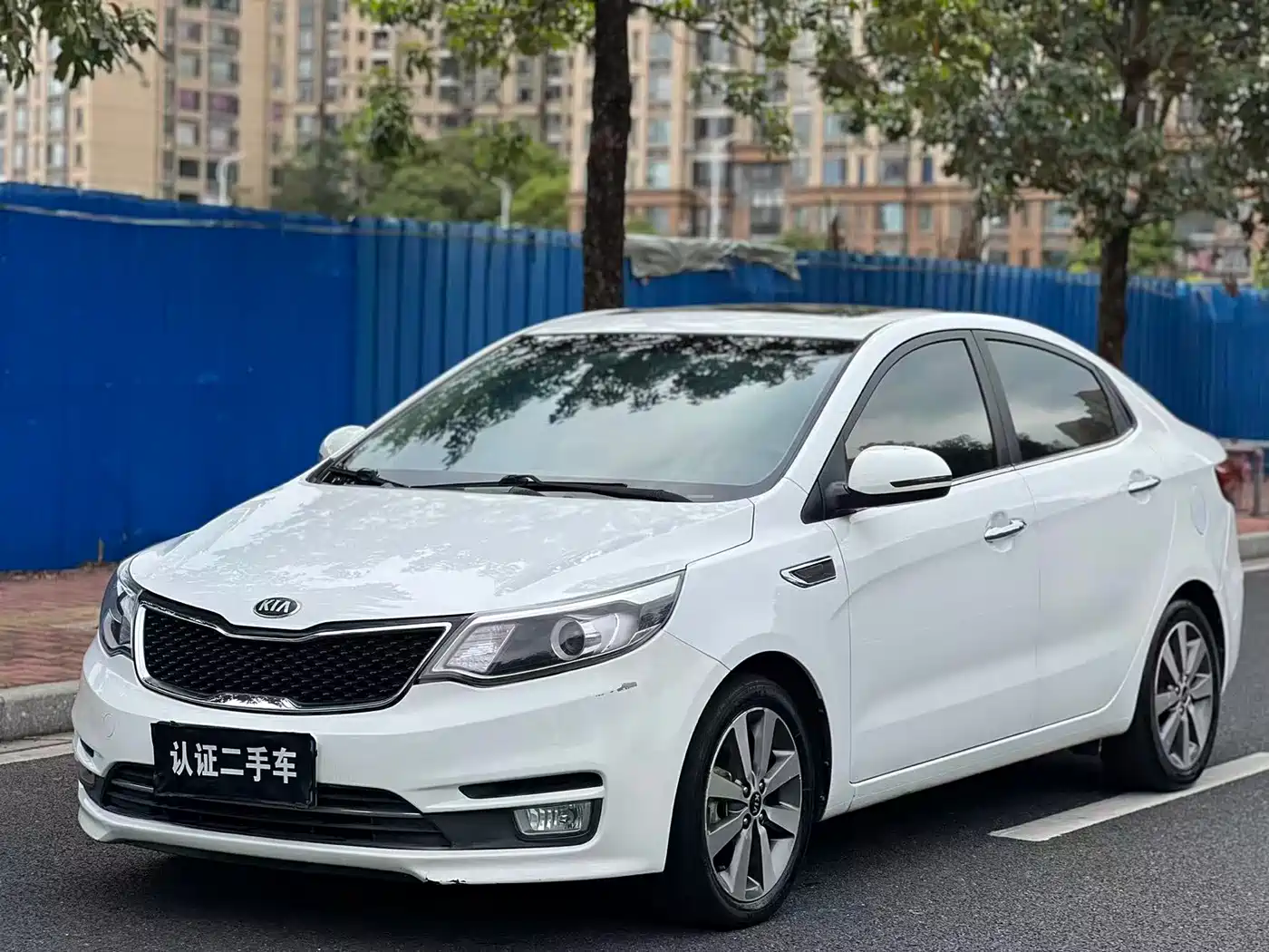 Kia K2 2015 Sedan 1.6L AT Premium