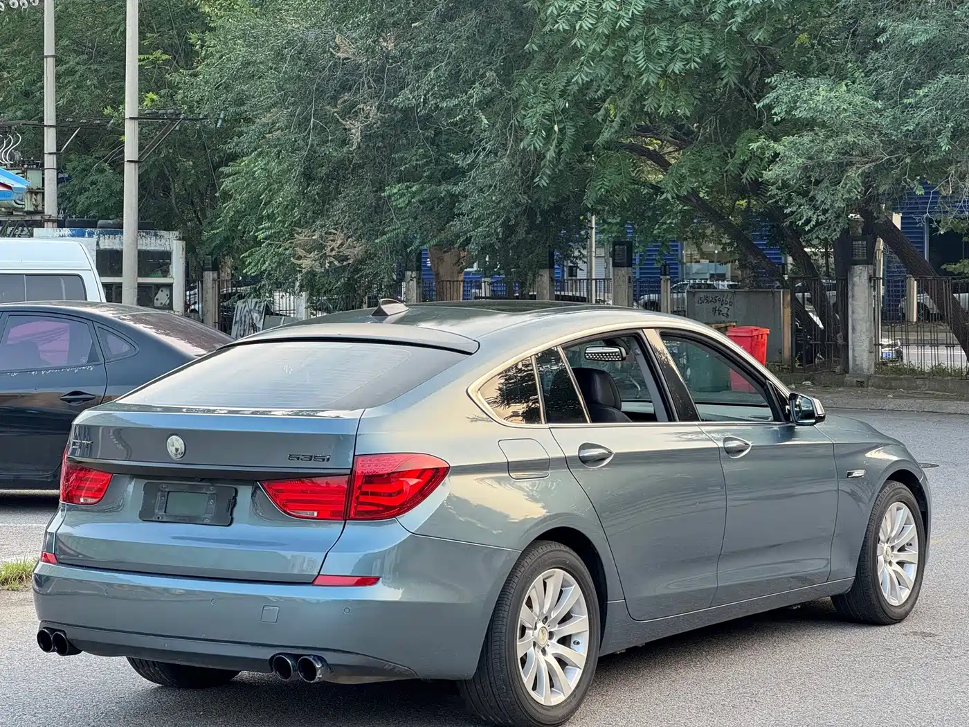 BMW 5 Series GT 2012 2011 535i Elegance