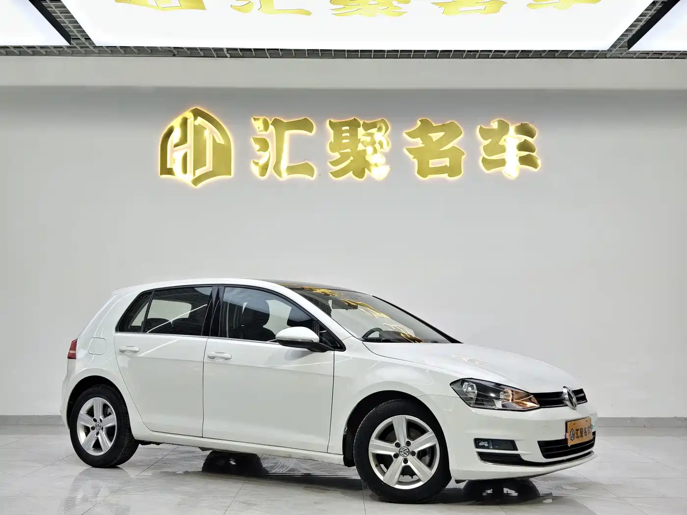 Volkswagen Golf 2016 230TSI Automatic Comfort фото 4