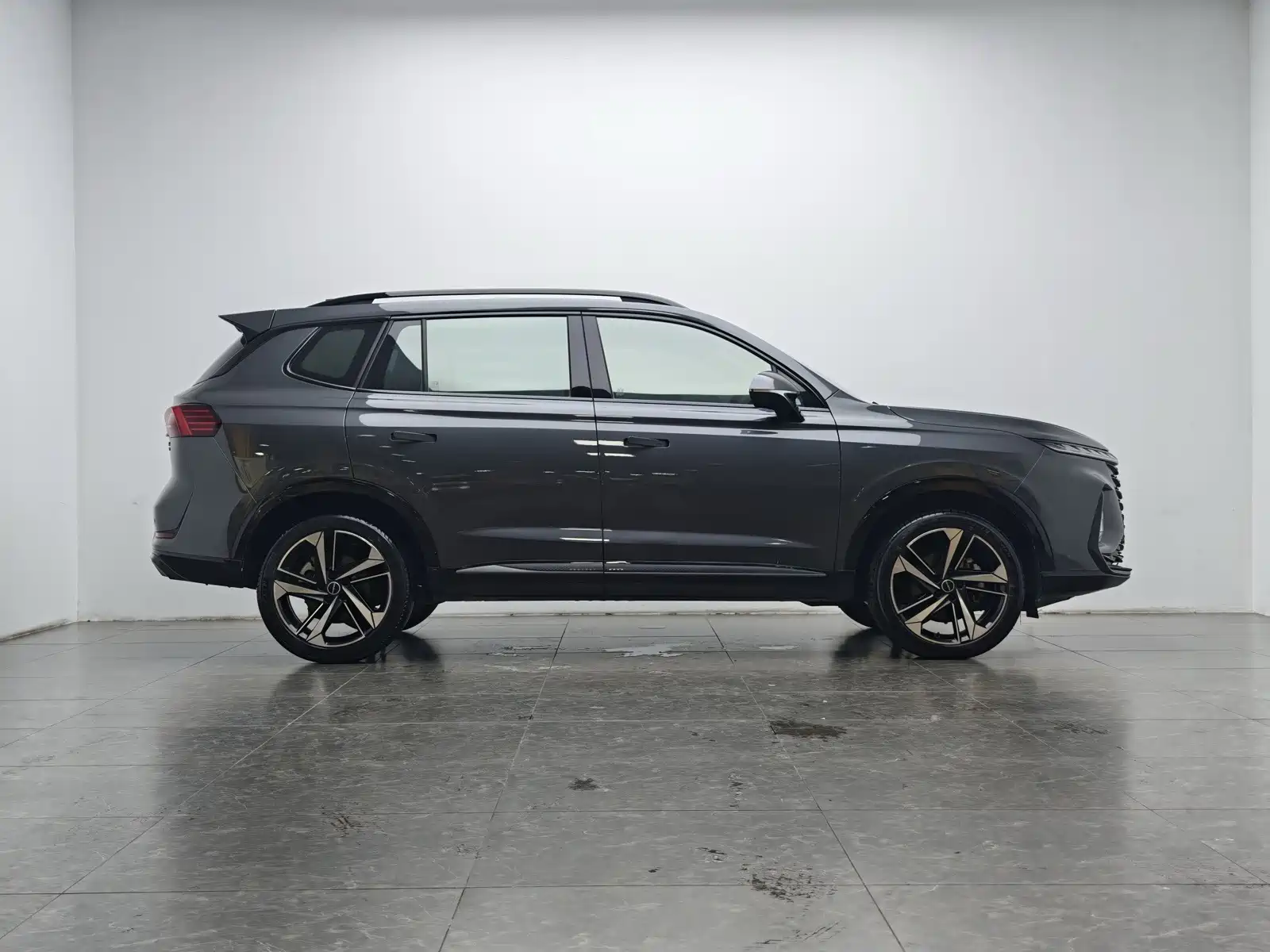 Photo 11 - Roewe RX5 MAX