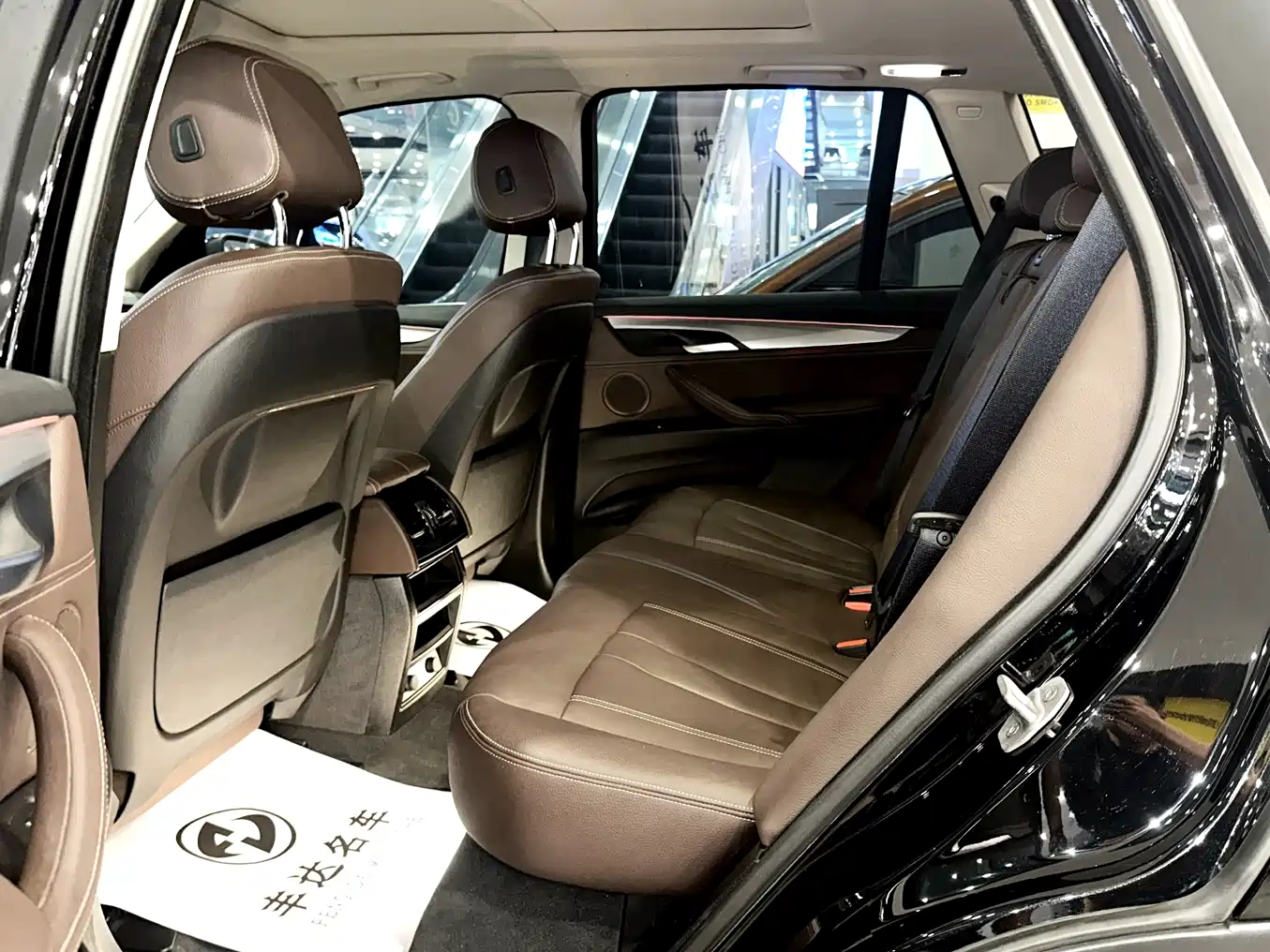 BMW X5 (Import) 2017 xDrive35i Leading Edition фото 6