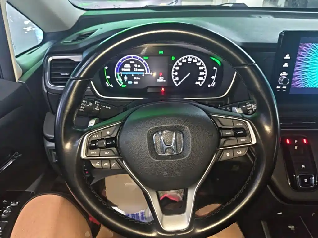 Фото 11 - Honda Elysion