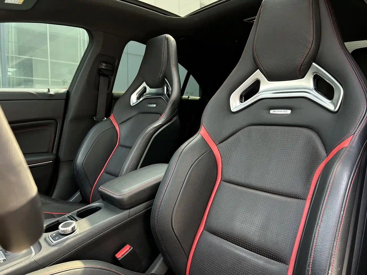 Mercedes-Benz CLA AMG 2017 Facelift AMG CLA 45 4MATIC фото 9