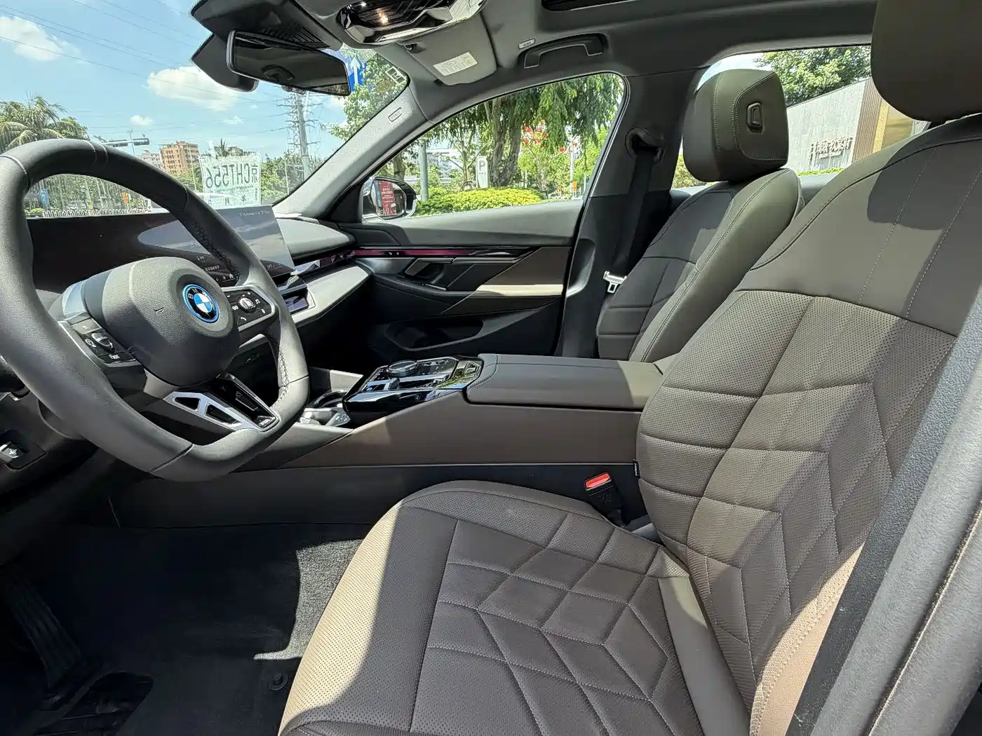 BMW i5 2025 eDrive 35L M Sport Package фото 5