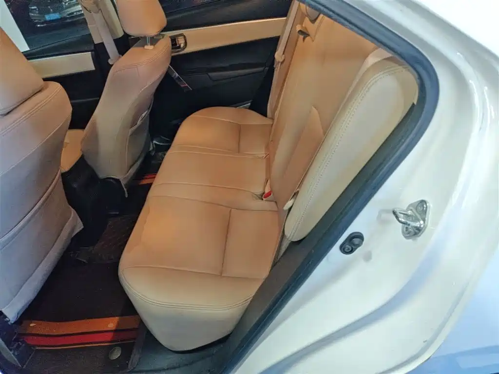 Toyota Corolla 2017 Facelift 1.2T S-CVT GL-i фото 17