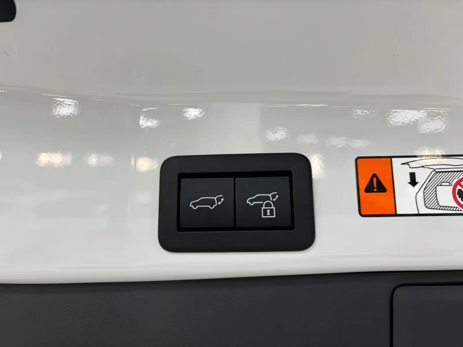 Фото 20 - Toyota RAV4