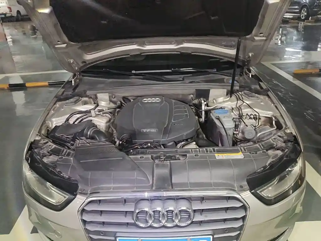 Фото 9 - Audi A4L