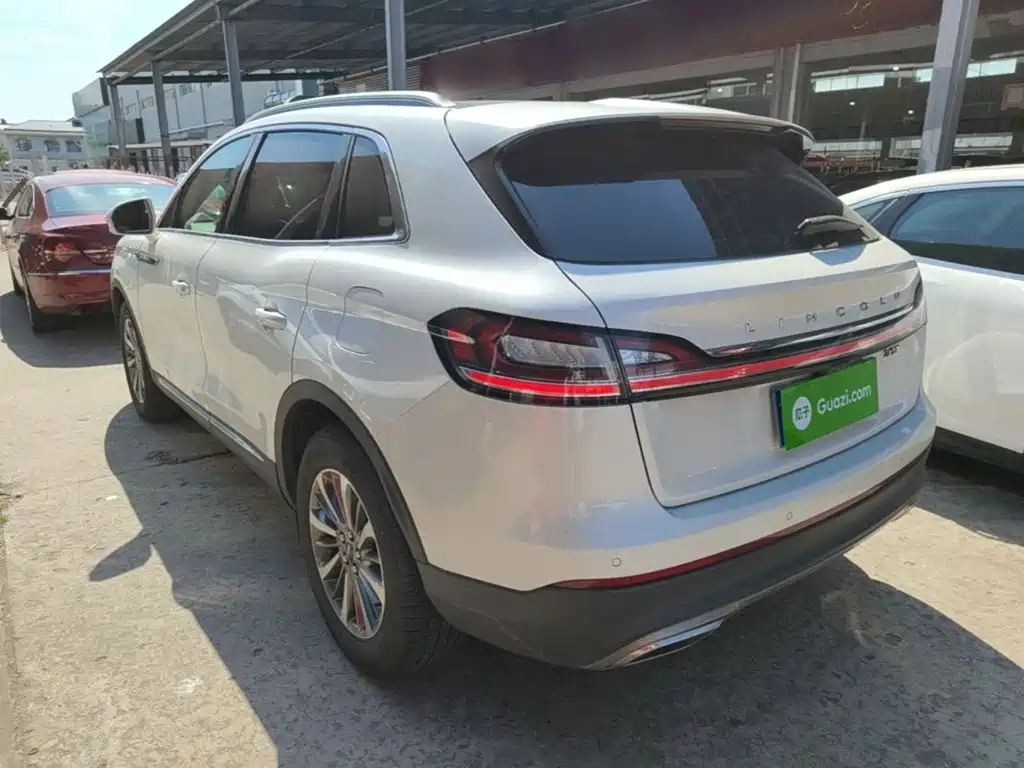 Lincoln Nautilus (Import) 2019 2019 2.0T 2WD Premium Edition China VI