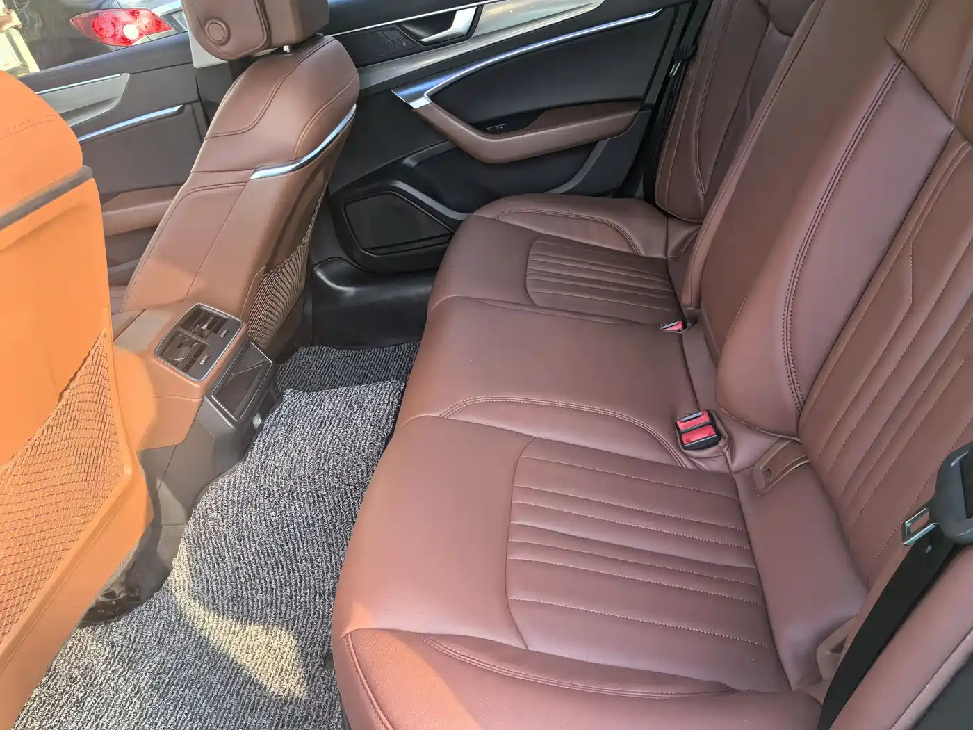 Audi A6L 2019 40 TFSI Luxury Elegance фото 4