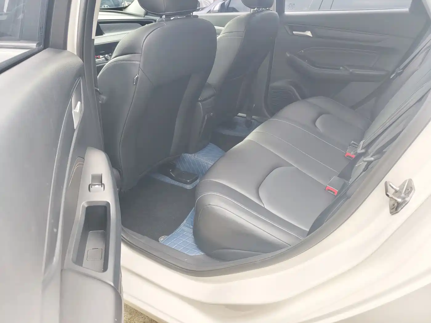 Ford Escort 2022 2021 1.5L Automatic Platinum Edition