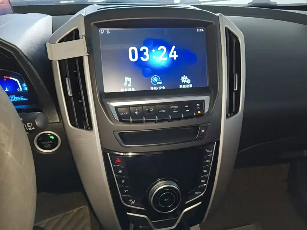 Luxgen U6 SUV 2015 2014 2.0T Wisdom Premium