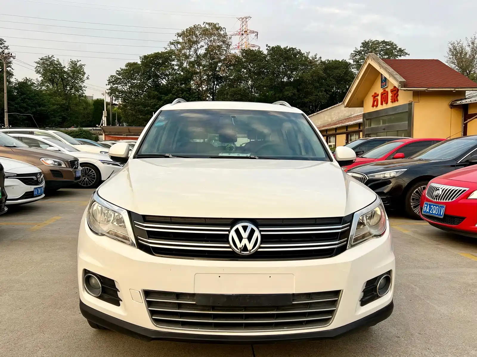 Фото 2 - Volkswagen Tiguan