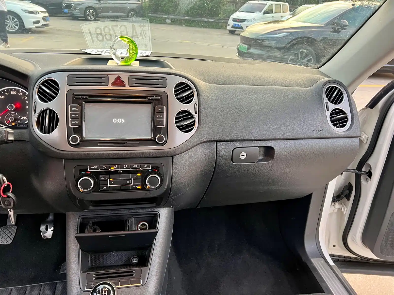 Фото 8 - Volkswagen Tiguan