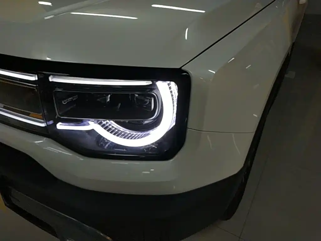BAIC ORV Beijing Off-Road BJ30 2025 2026 Traveller 1.5T Hybrid Standard Edition