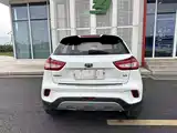 Фото 7 - Geely Vision X3