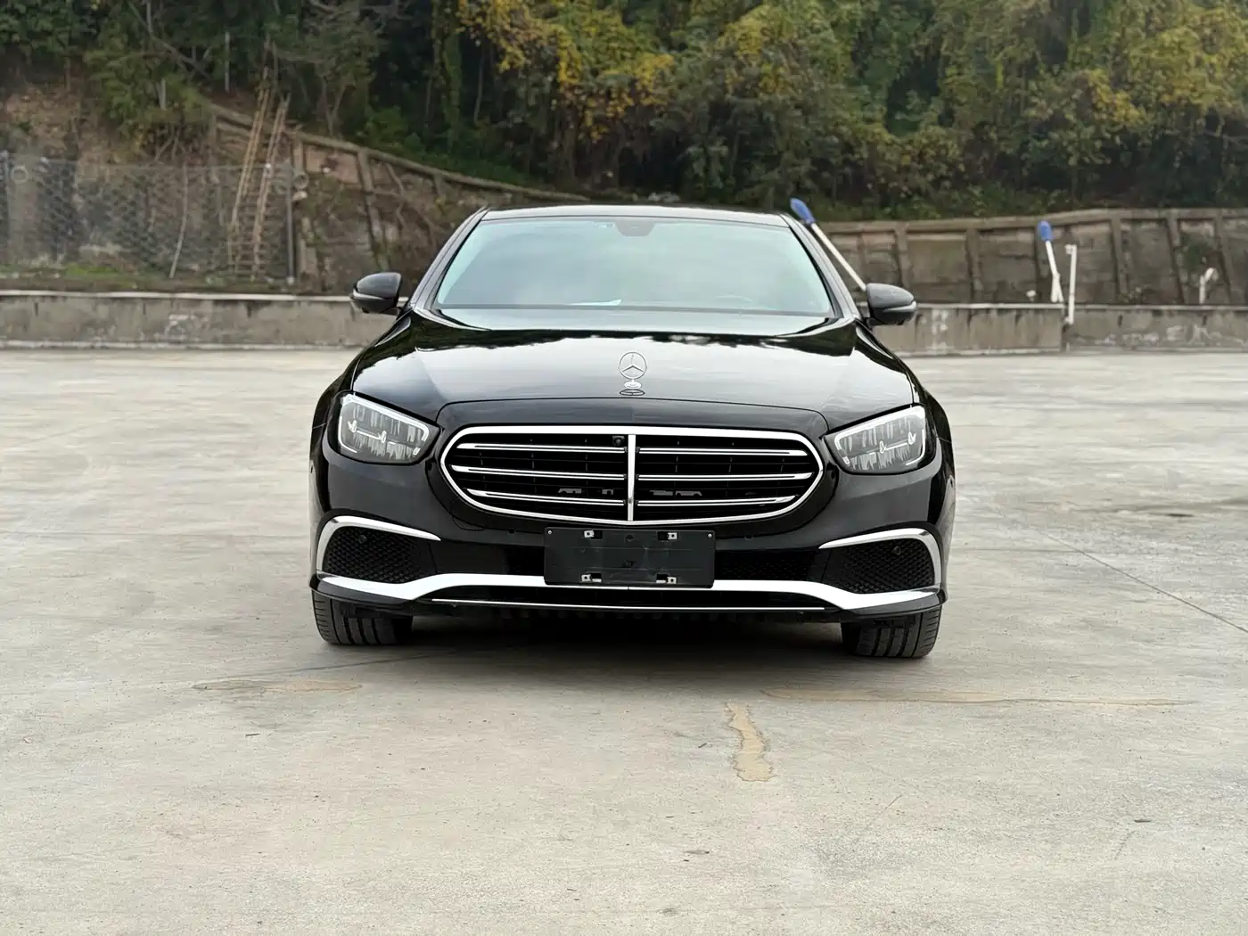 Mercedes-Benz E-Class 2023 Facelift E 300 L Luxury фото 2