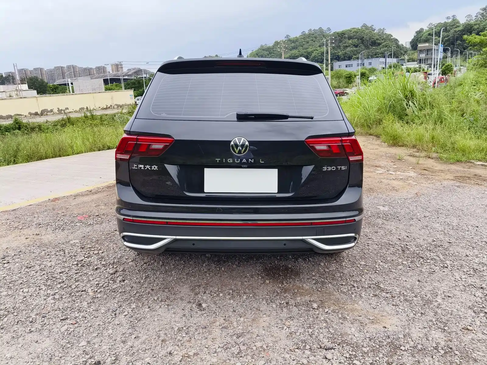Фото 9 - Volkswagen Tiguan L