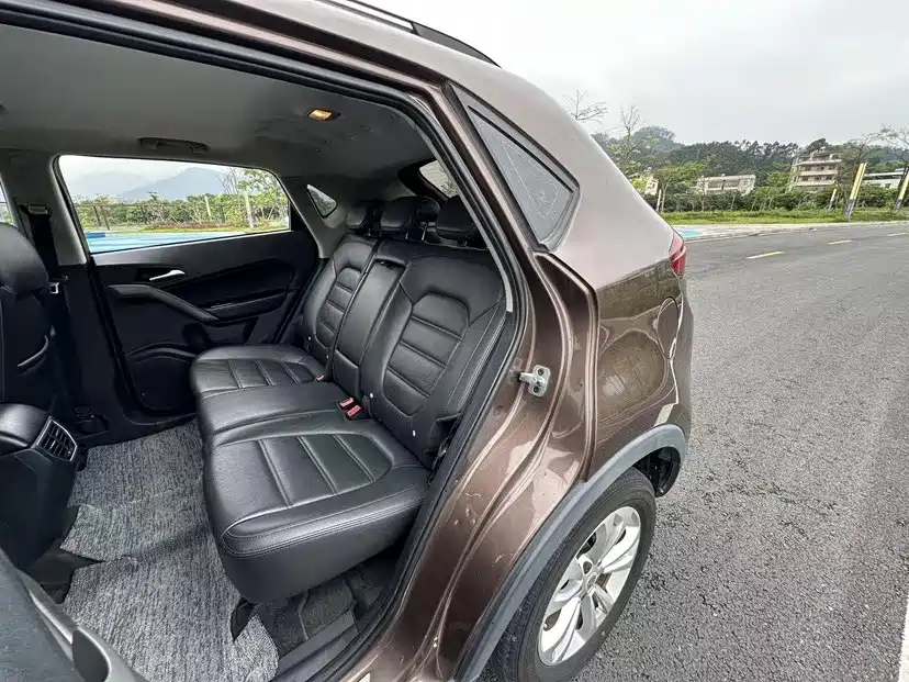 MG Roewe RX5 2016 2016 1.5TGI Manual Value Edition