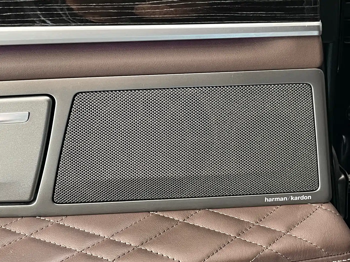 BMW 7 Series 2019 740Li Leading M Sport Package фото 25