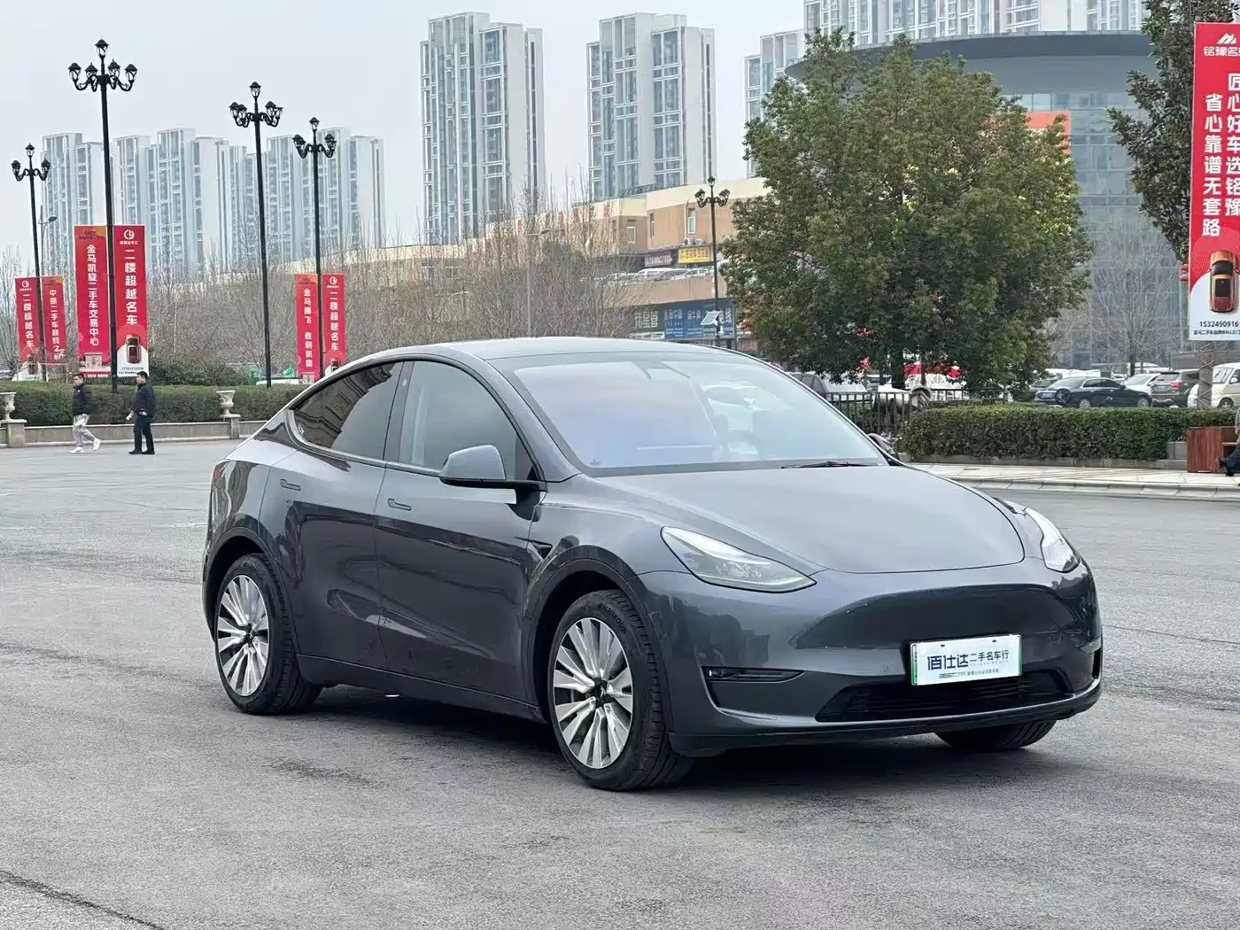 TESLA MODEL Y