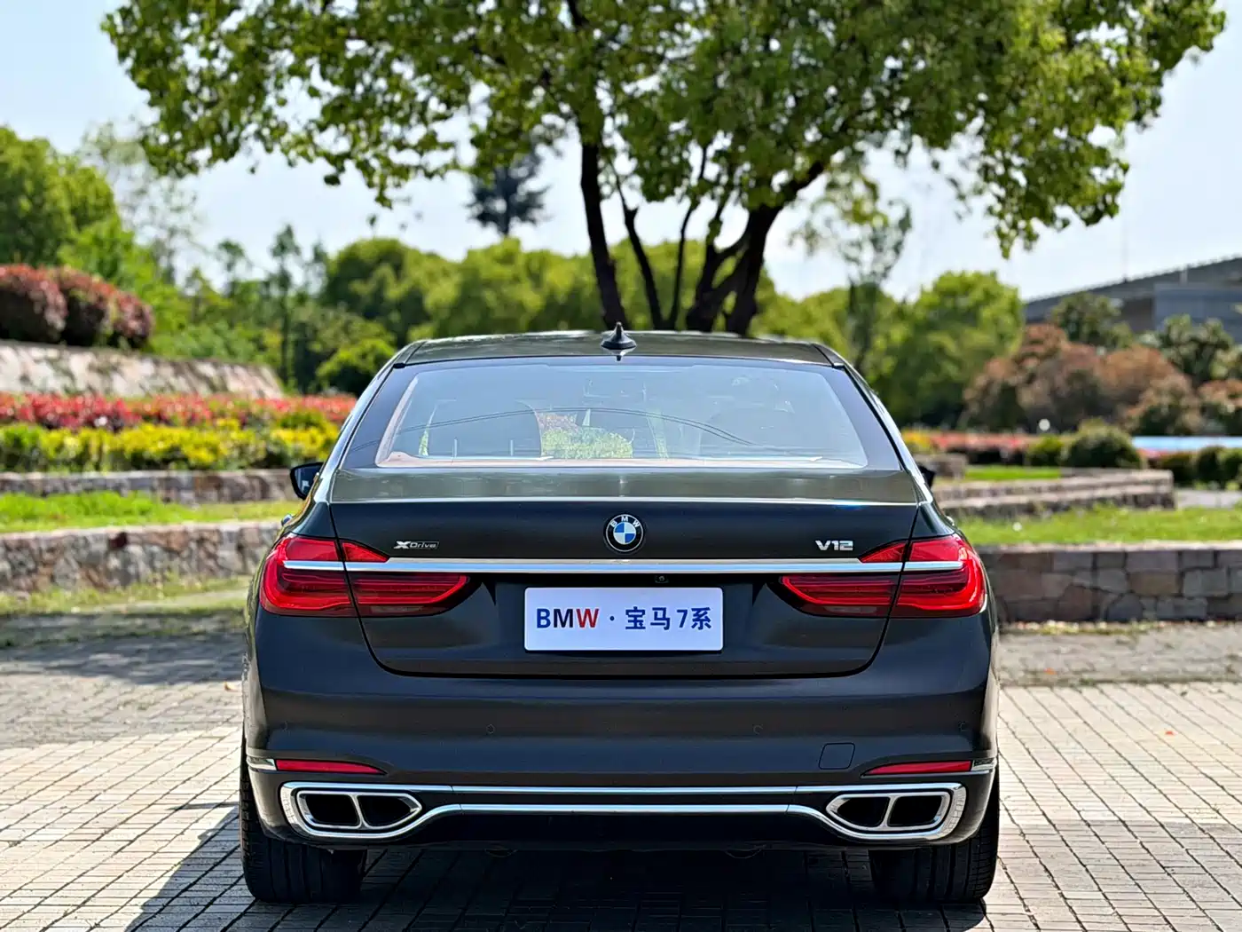 BMW 7 Series 2017 M760Li xDrive Excellence Luxury фото 18