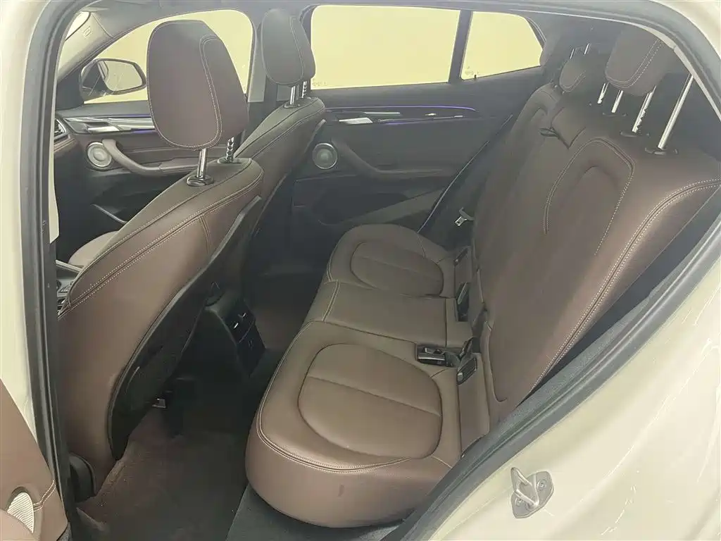 BMW X2 2023 sDrive25i M Sport Shadow Edition фото 14