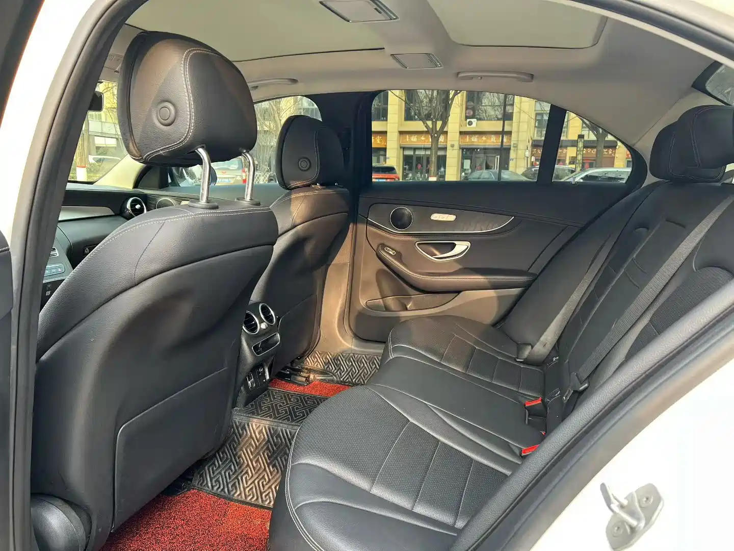 Фото 6 - Mercedes-Benz C-Class