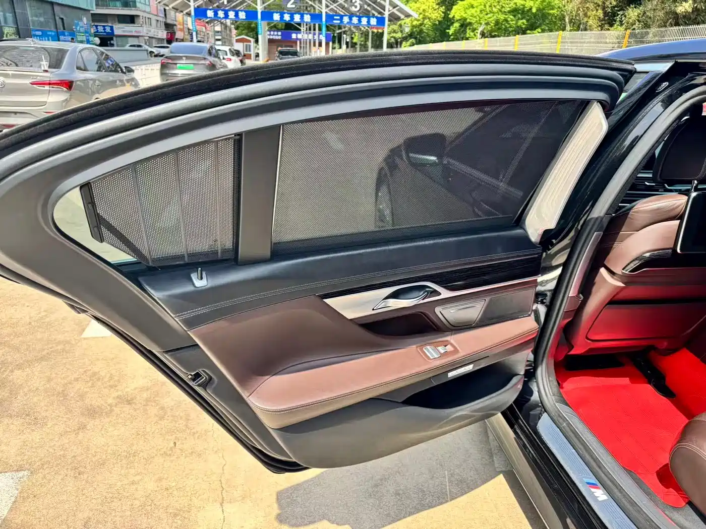 BMW 7 Series 2018 740Li Leading Type M Sport Package фото 10