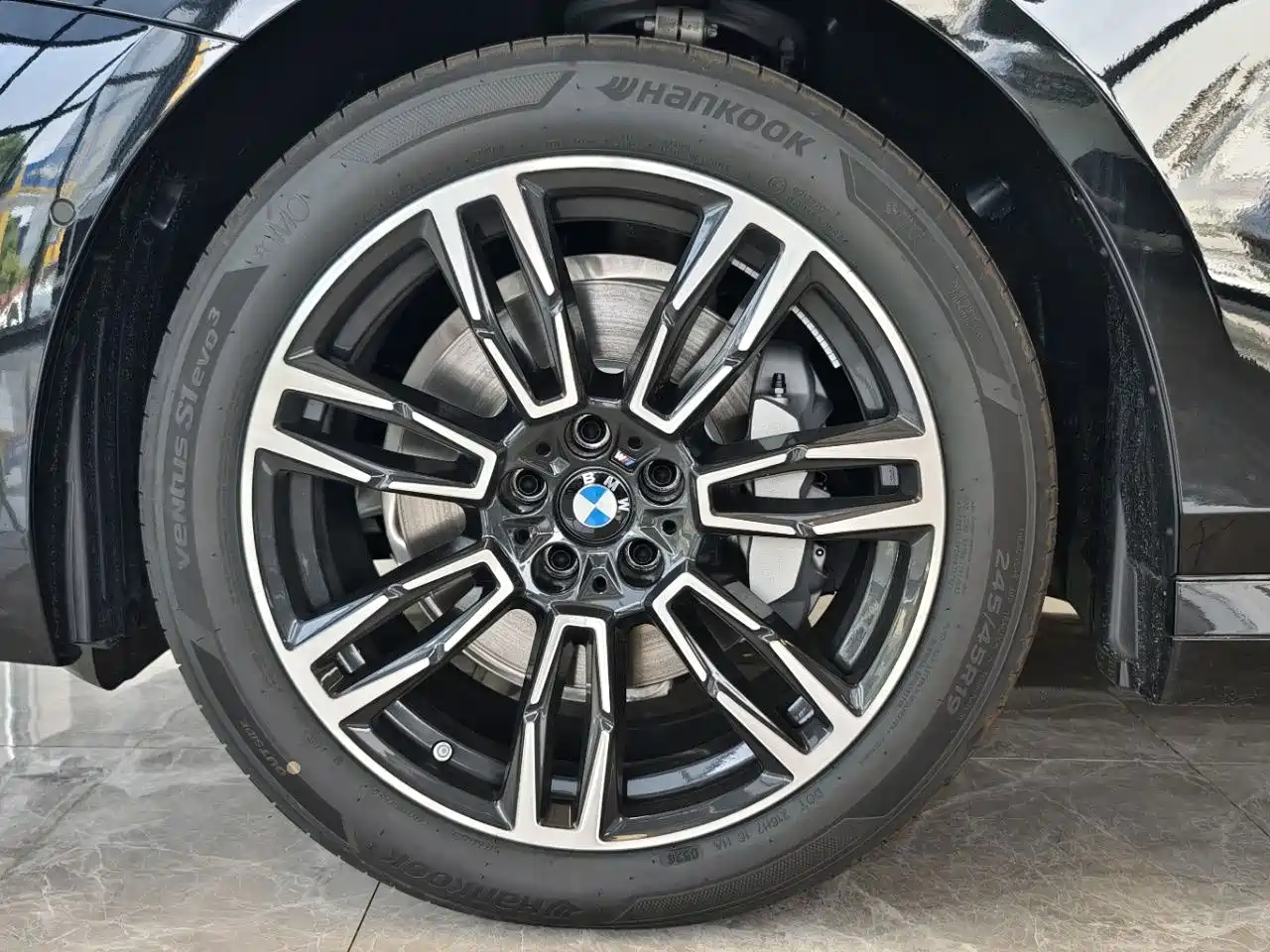 BMW 5 Series 2026 2026 530Li Leading M Sport Package