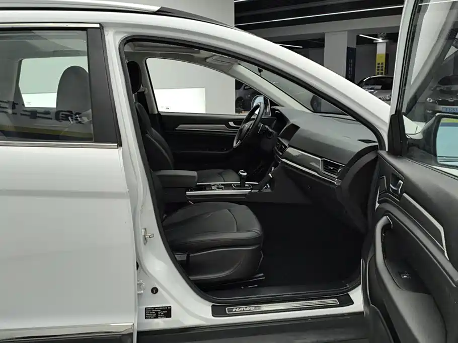 Фото 8 - Haval H6