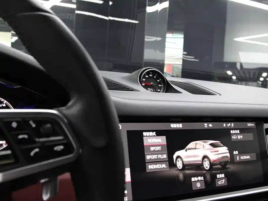 Porsche Cayenne 2019 Cayenne Coupé 3.0T фото 11
