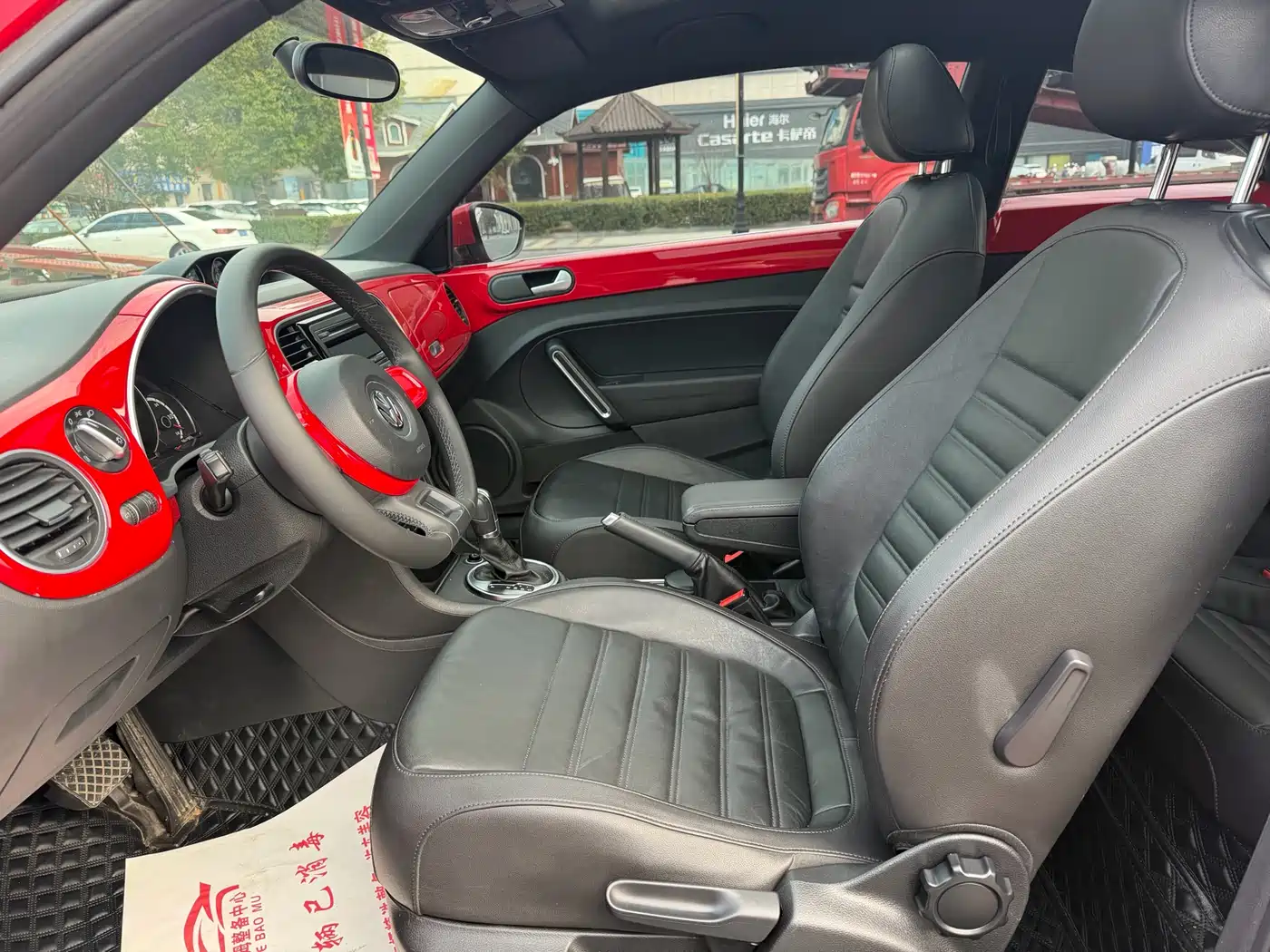 Volkswagen Beetle 2013 1.2TSI Fashion фото 8