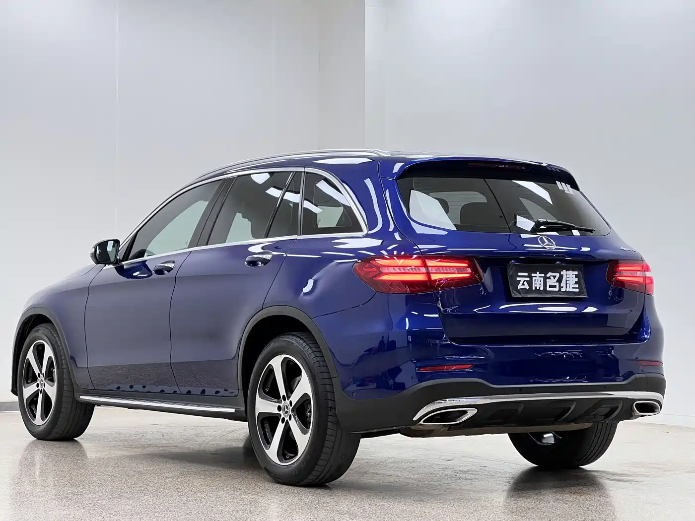 Mercedes-Benz GLC 2018 GLC 260 4MATIC Luxury фото 4