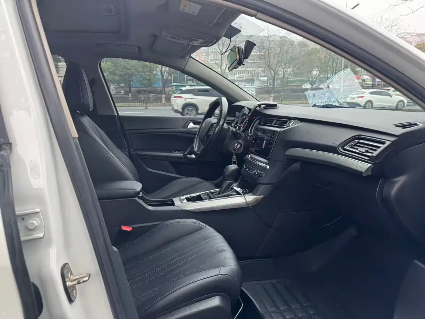 Peugeot 408 2020 360THP 10th Anniversary Premium Edition фото 10